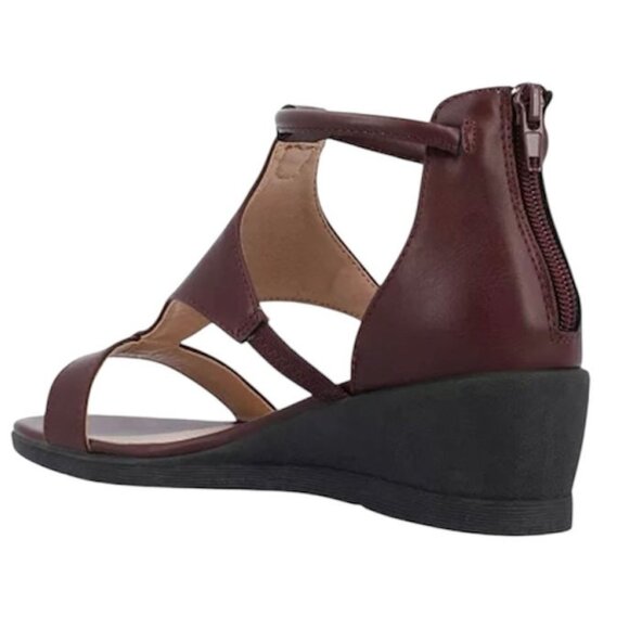 JOURNEE COLLECTION TRAYLE Women's Ankle Strap Wedge Heel Sandals Wine Size 8 - Picture 2 of 8